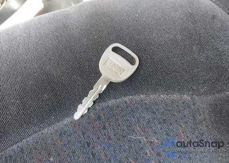 2000 Chevrolet Silverado 1500 Ls из США, поврежденный, VIN 2GCEC19T4Y1276262